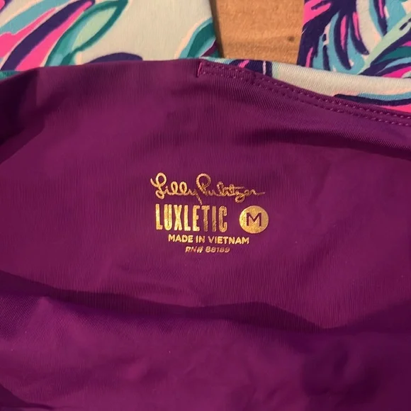 Lilly Pulitzer, UPF 50 Capri leggings - Picture 3 of 5
